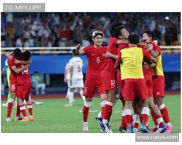 香港足球队5号球员是谁 了解他的个人背景与在队表现